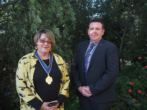 Mayor Sue Carpenter and Deputy Mayor Damien Gallagher.JPG